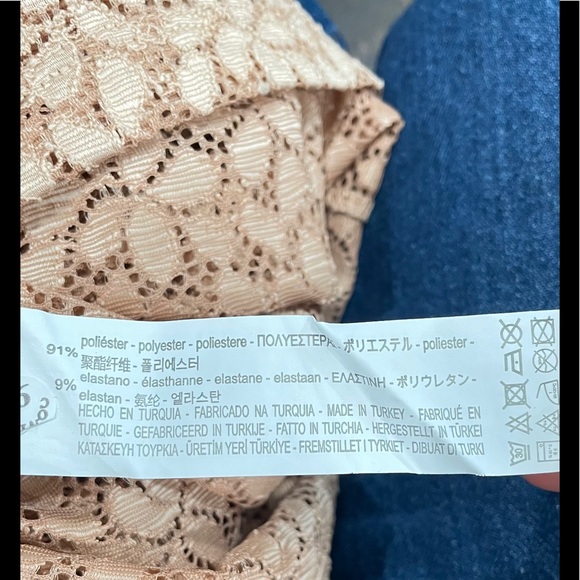 Top - Picture 2 of 4